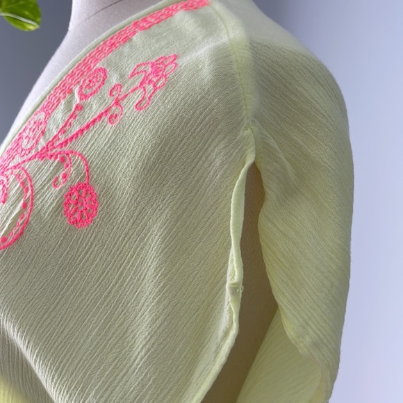 Lilly Pulitzer Neon Yellow Blouse Pink Embroidery with Tassels - Picture 6 of 7